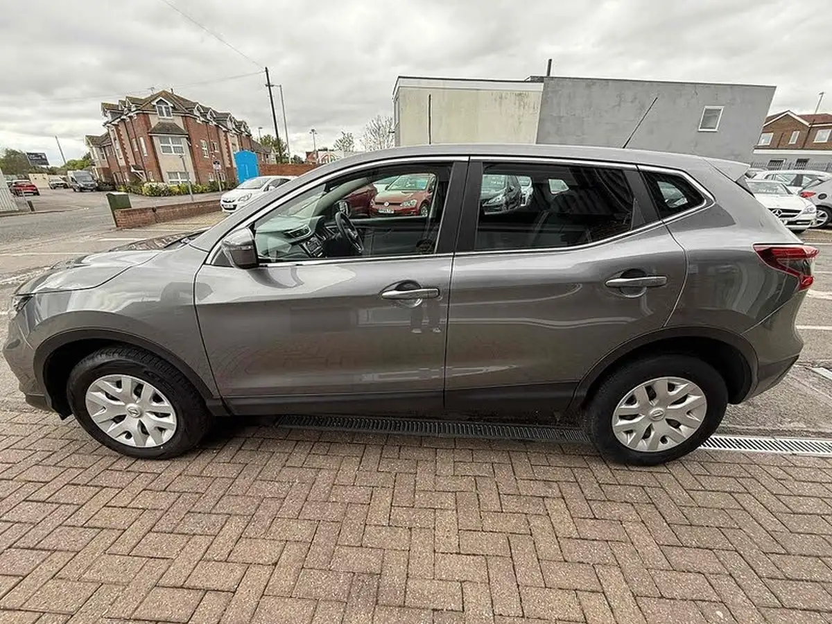 2018-nissan-qashqai-15dci-visia-115ps-big-3