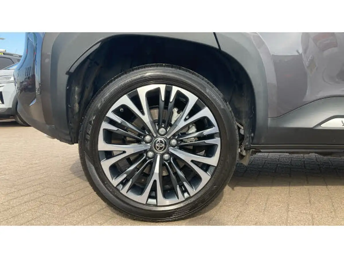 2023-toyota-yaris-cross-15-vvt-i-excel-awd-i-big-6