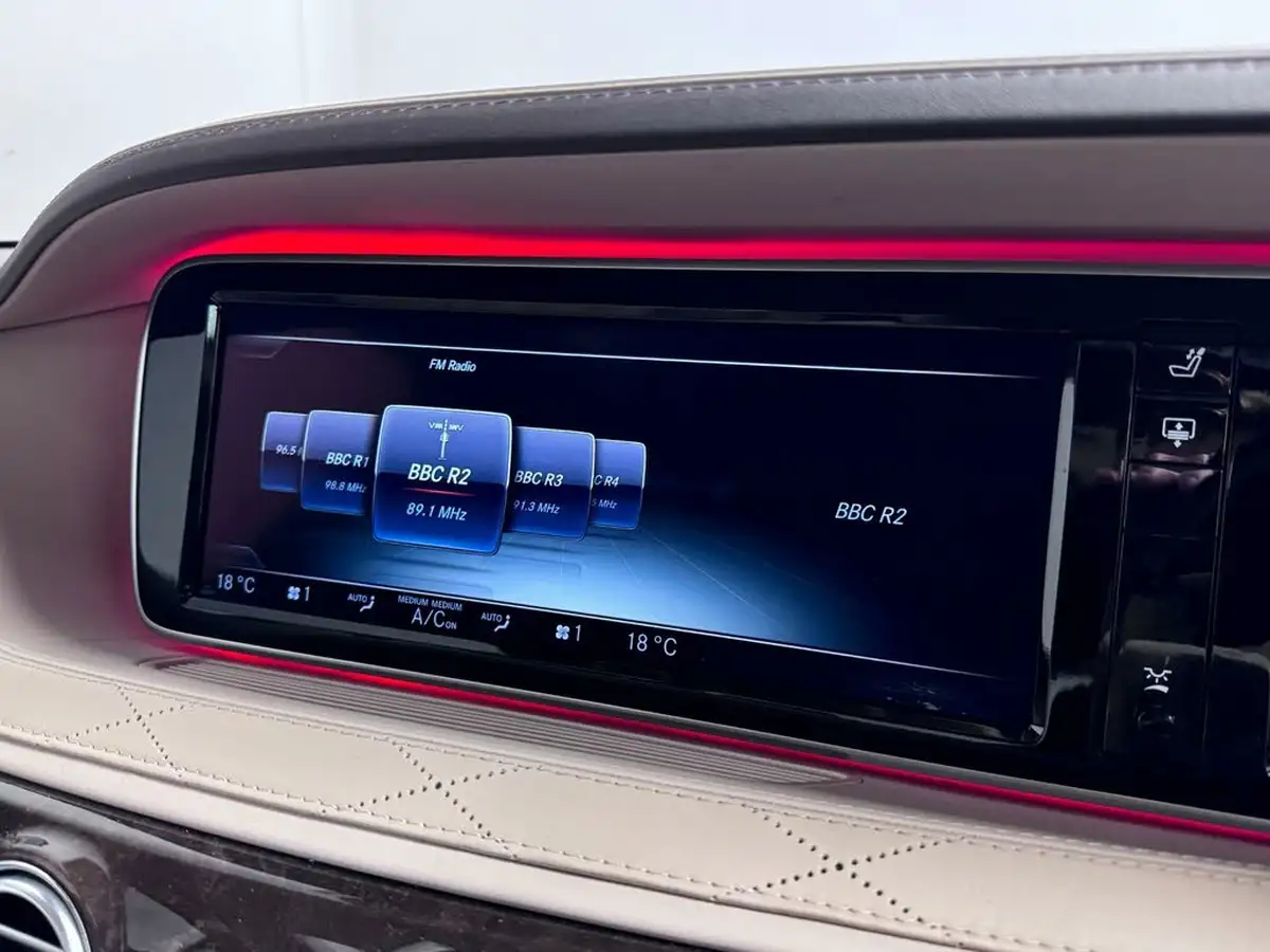 2015-mercedes-benz-s-class-60-maybach-s600-523bhp-big-68