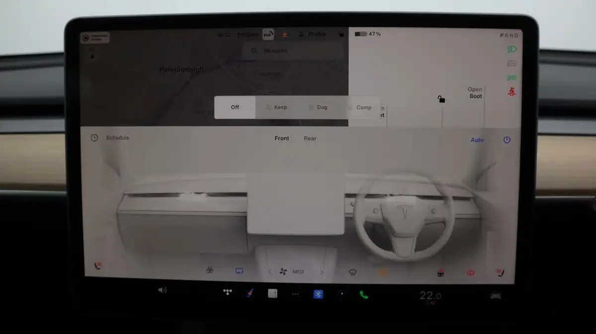 2022-tesla-model-y-e-long-range-big-12
