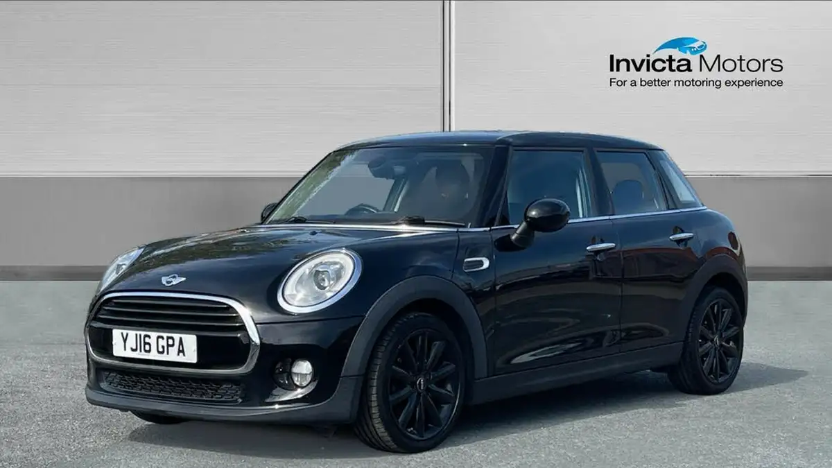 2016-mini-cooper-15-cooper-ss-hatchback-5d-auto-big-6
