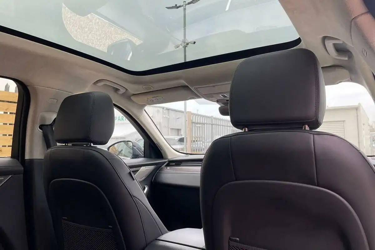 2021-jaguar-f-pace-20-d200-hse-mhev-big-22