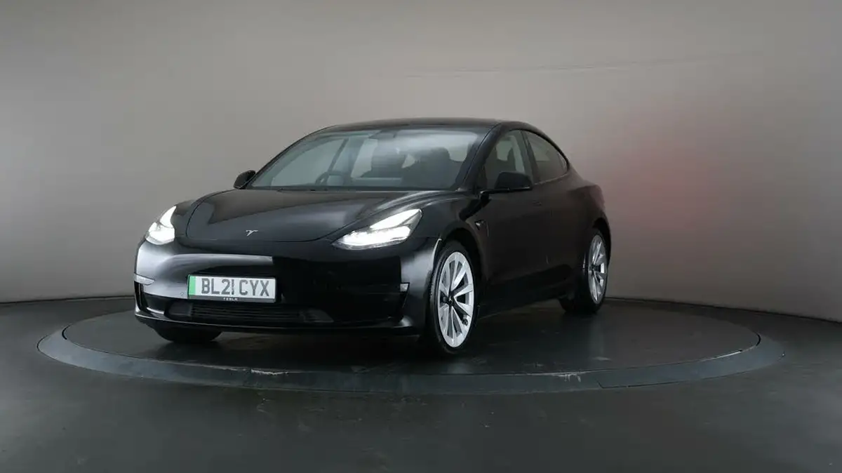 2021-tesla-model-3-e-long-range-4x4-big-39