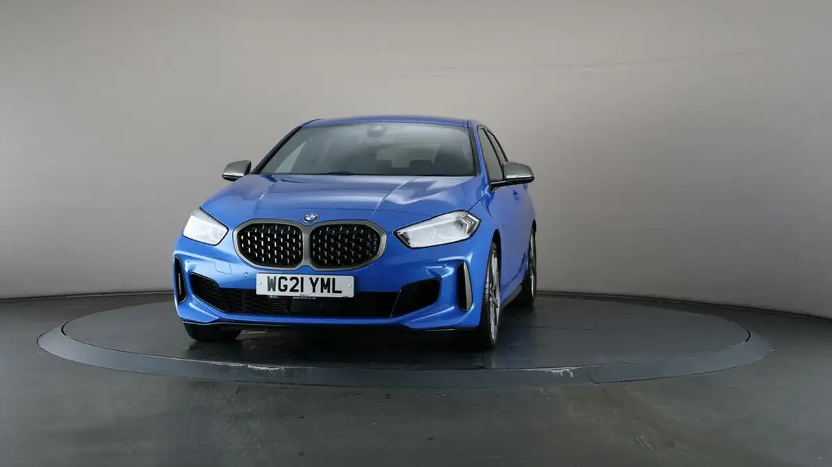 2021-bmw-1-series-20-m135i-xdrive-big-43