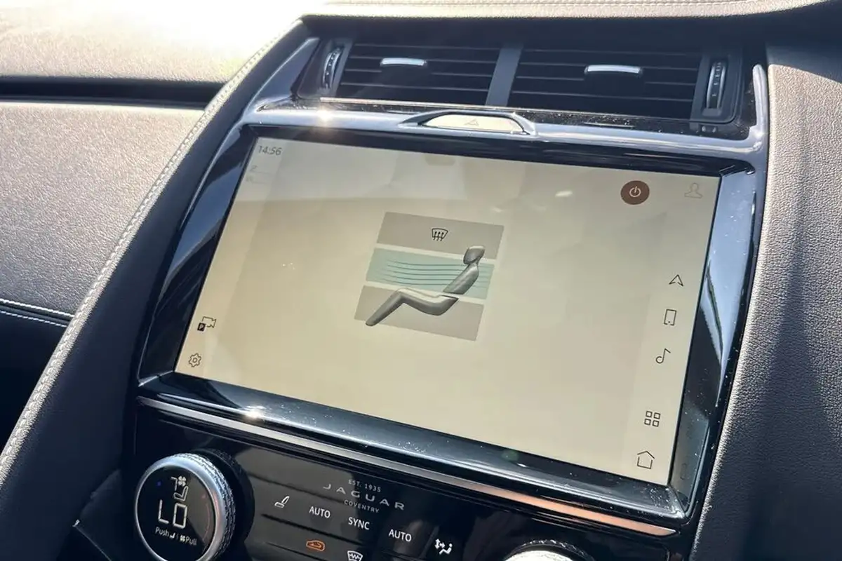 2024-jaguar-e-pace-20-d200-r-dynamic-se-black-big-31