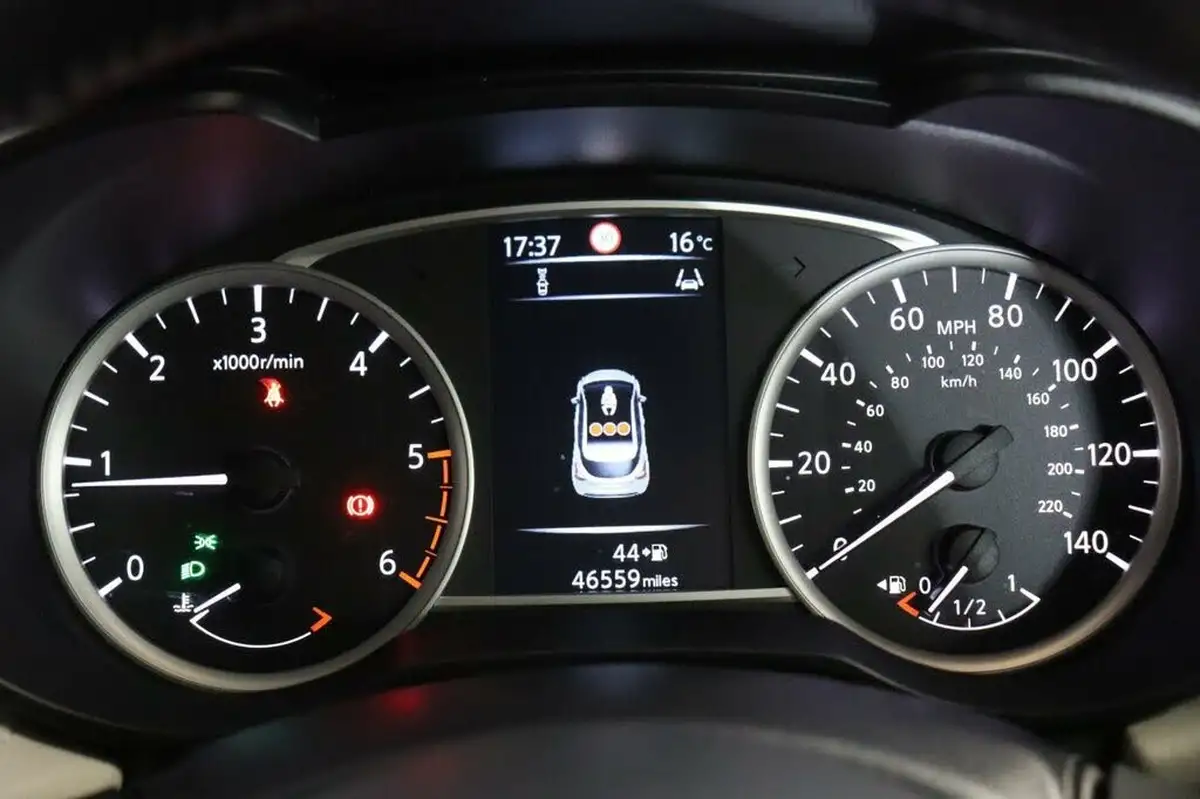 2018-nissan-micra-15dci-tekna-big-26