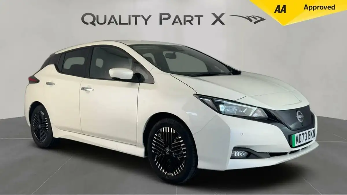 2023-nissan-leaf-e-tekna-39kwh-big-0