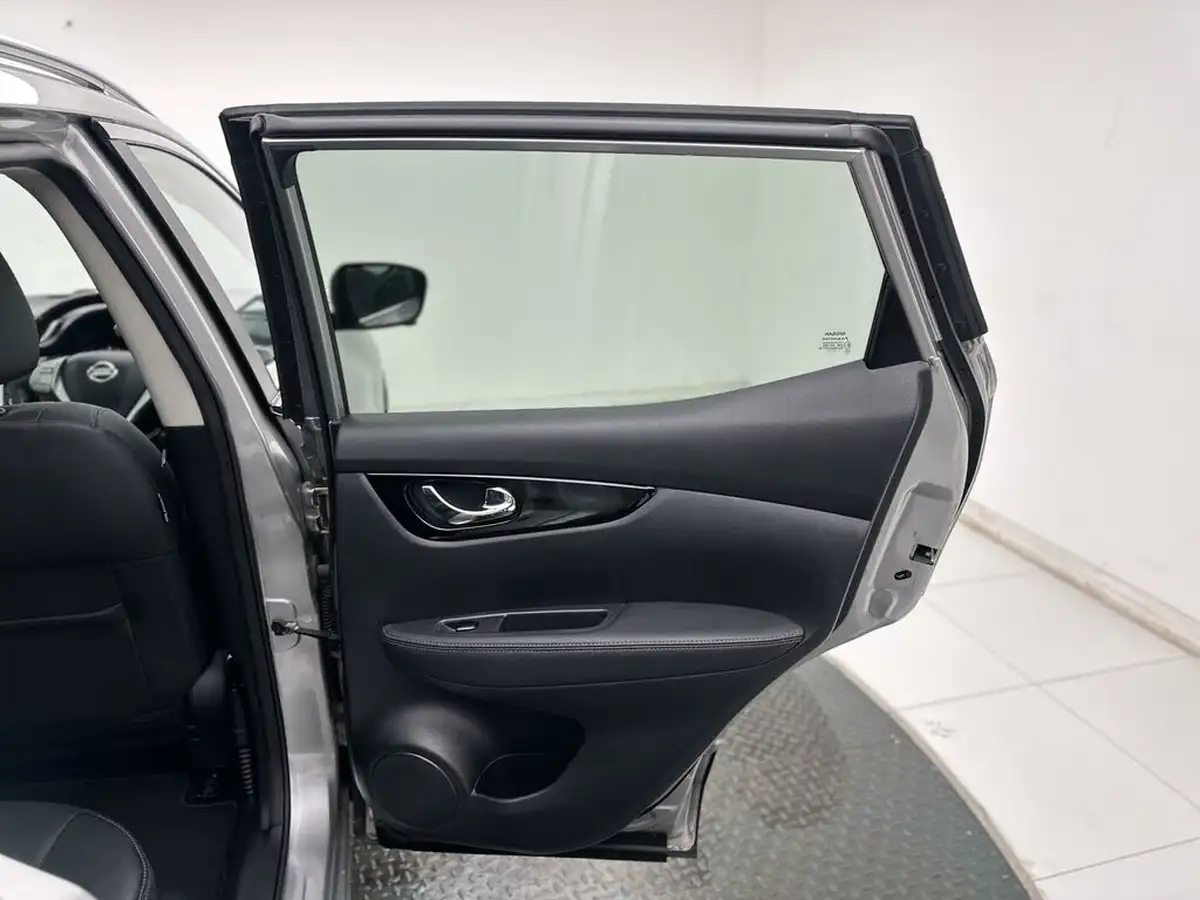 2015-nissan-qashqai-16dci-tekna-xtronic-cvt-big-24