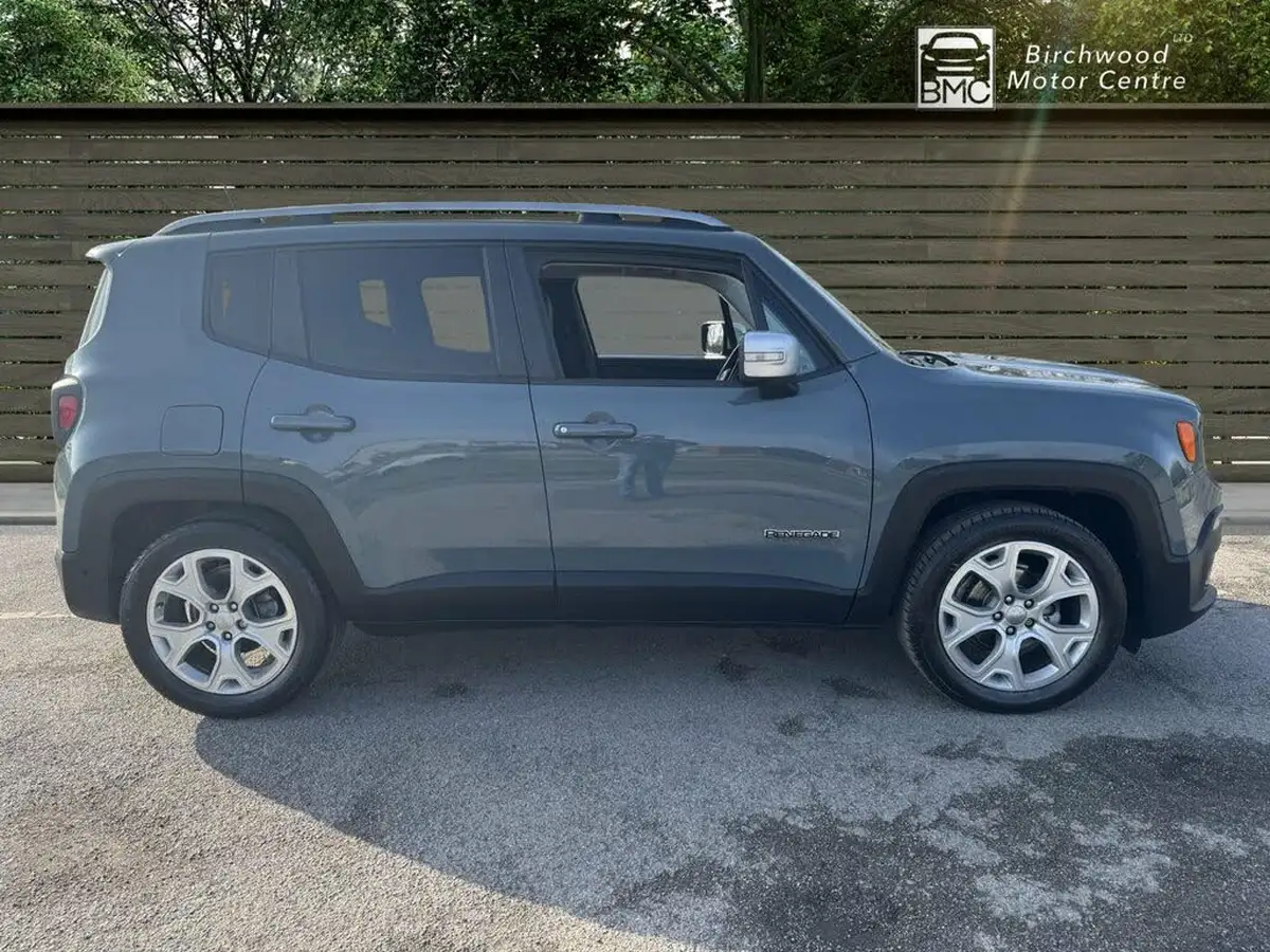 2015-jeep-renegade-16-multijet-ii-limited-ss-big-7