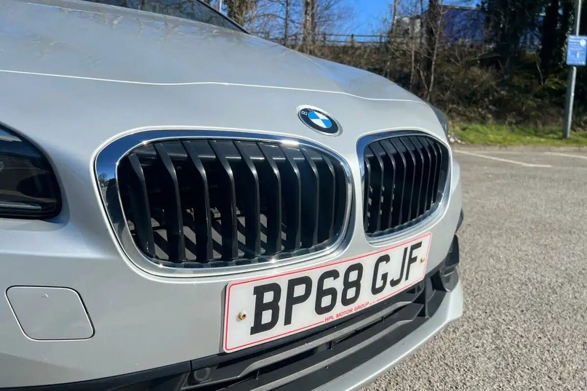 2019-bmw-2-series-15-225xe-phev-sport-premium-big-16