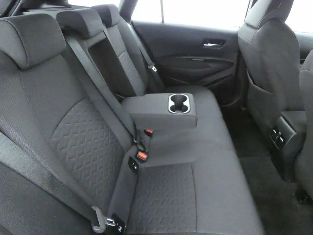 2023-toyota-corolla-18-vvt-i-icon-tech-spare-wheel-touring-sports-5d-big-15