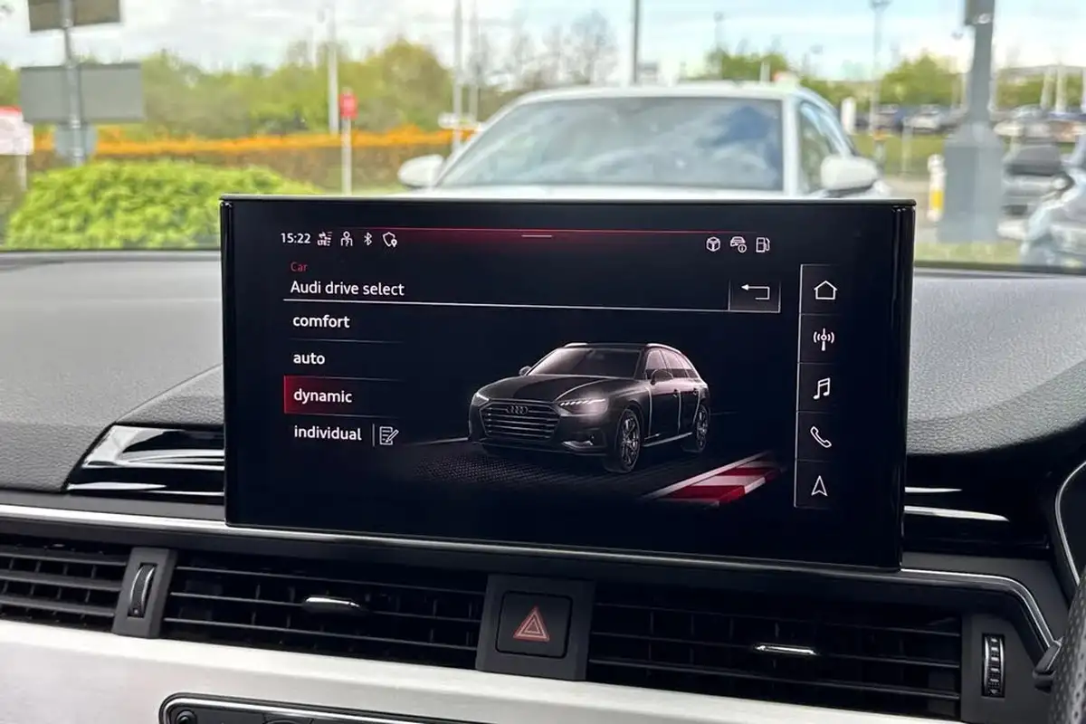 2022-audi-a4-avant-20-35-tfsi-s-line-tronic-big-25