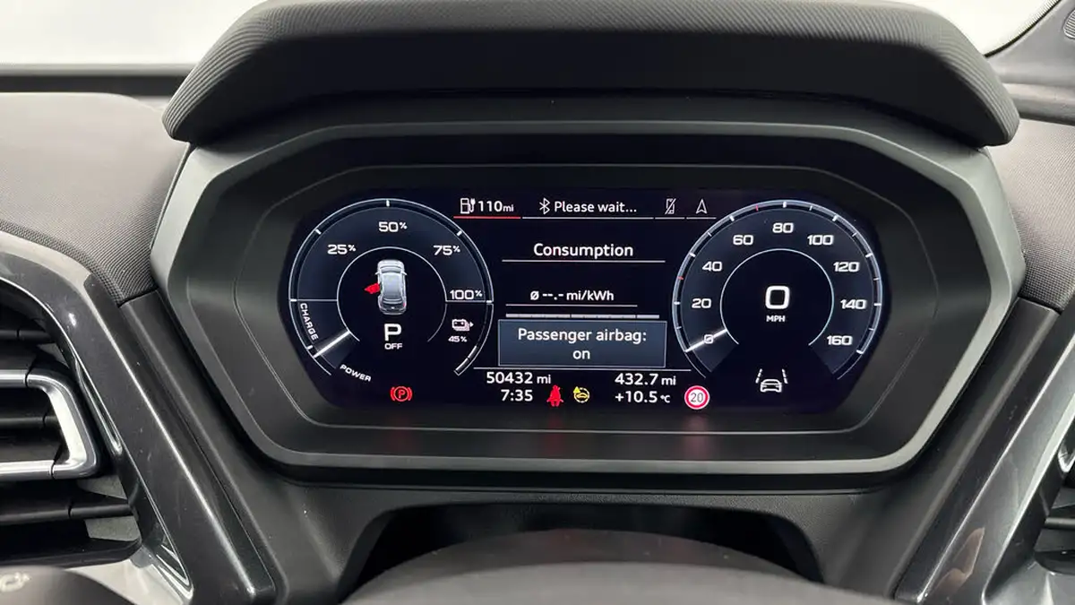 2022-audi-q4-e-tron-40e-s-line-station-wagon-big-12