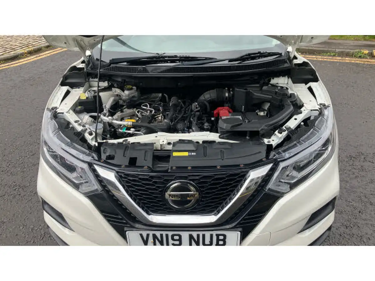 2019-nissan-qashqai-13-dig-t-acenta-premium-140ps-big-7