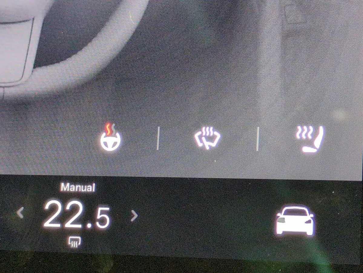 2022-tesla-model-3-e-long-range-big-21