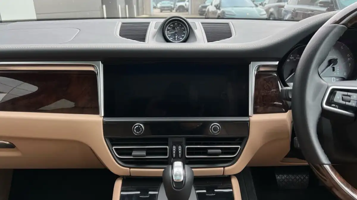 2022-porsche-macan-29-v6-s-big-11