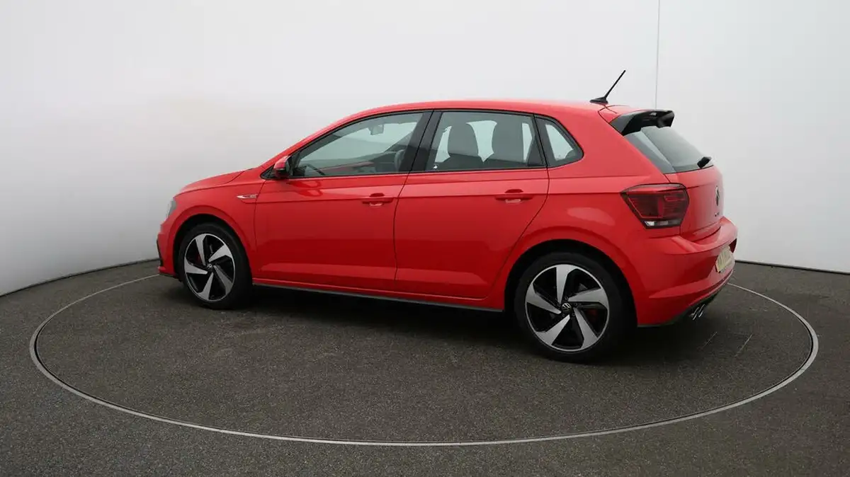 2021-volkswagen-polo-20-tsi-gti-big-40