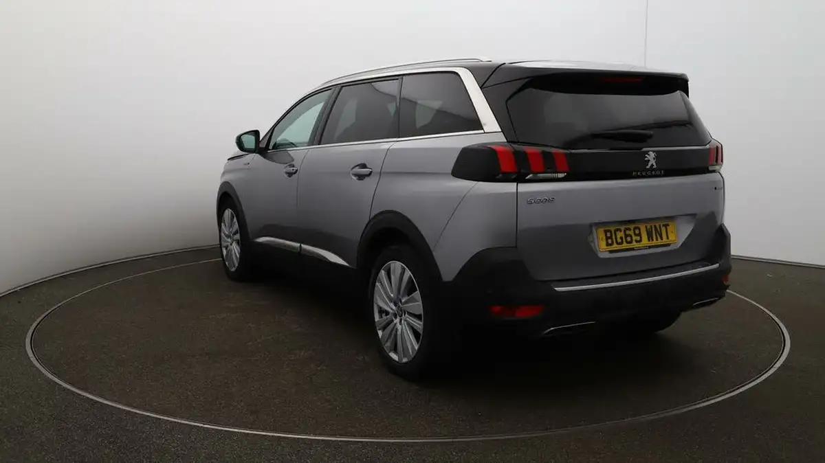 2019-peugeot-5008-suv-16-puretech-gt-line-premium-big-56