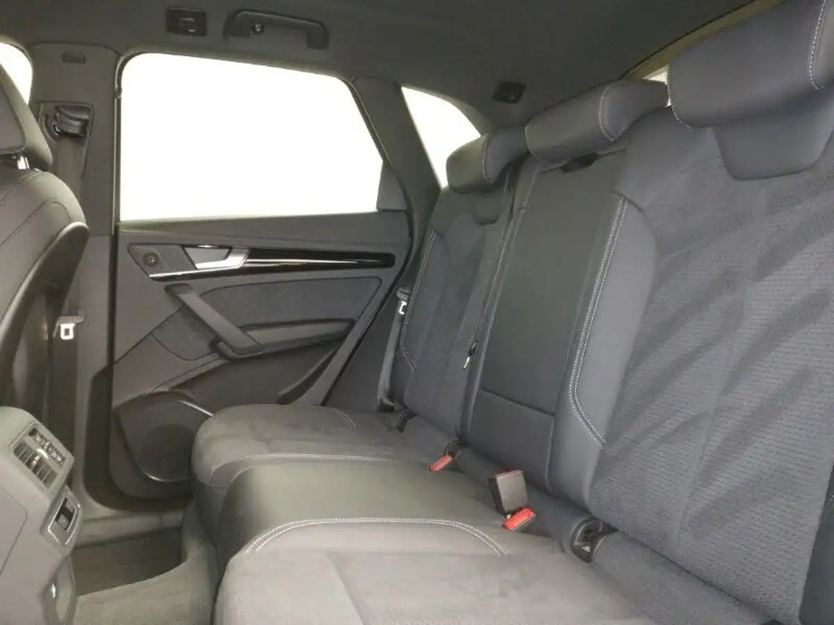 2024-audi-q5-20-tdi-s-line-big-5