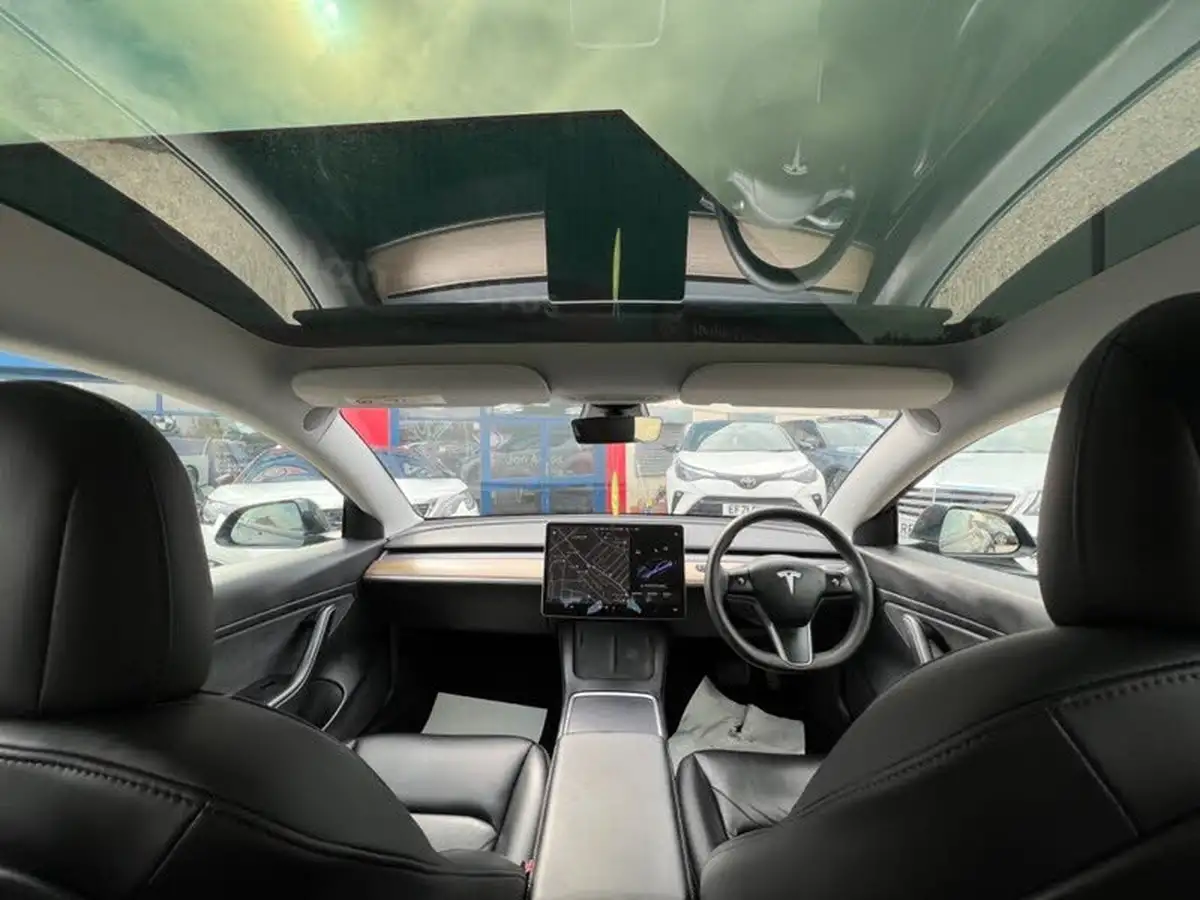 2020-tesla-model-3-e-long-range-big-1