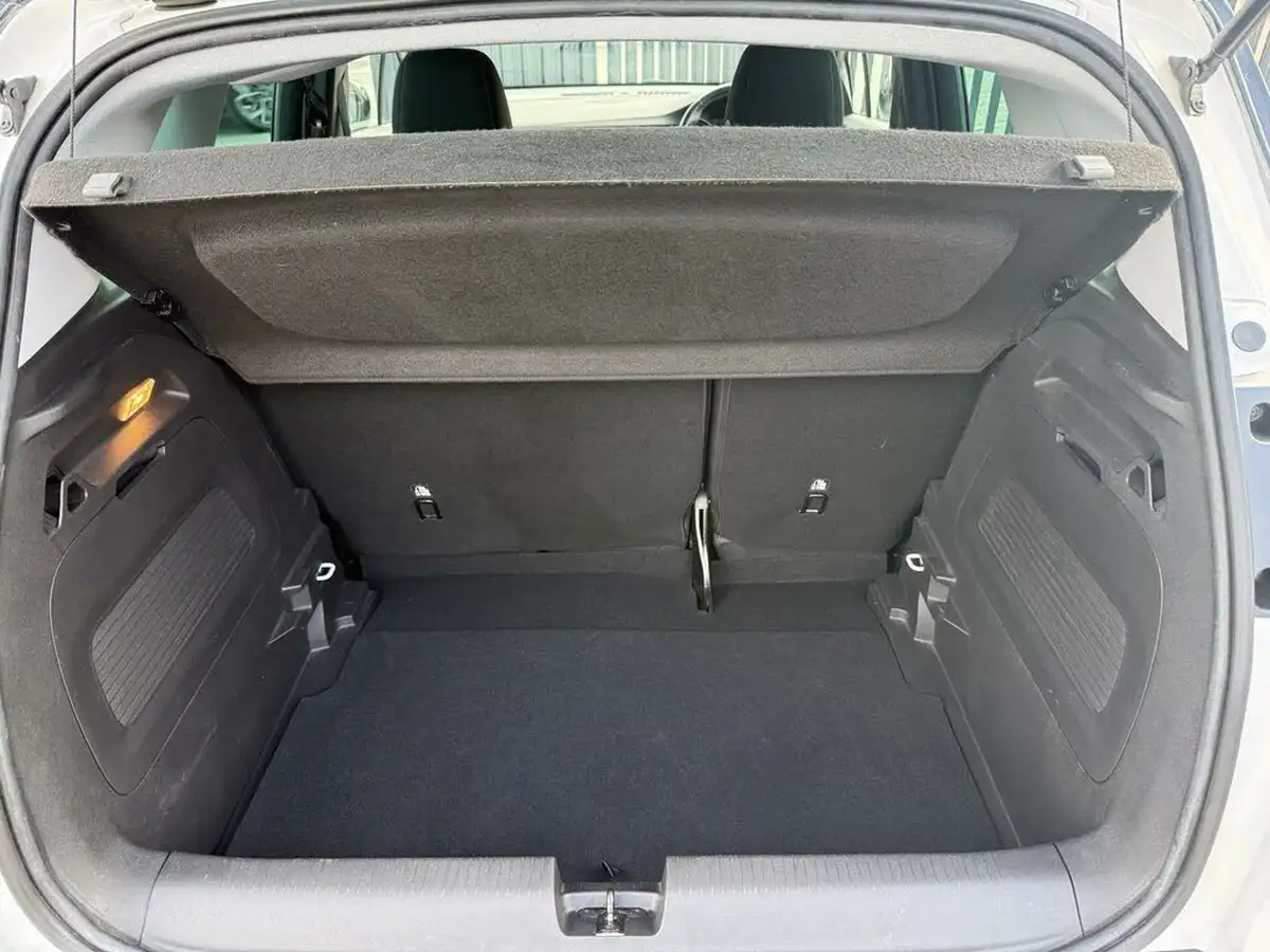 2021-vauxhall-crossland-12i-griffin-big-17