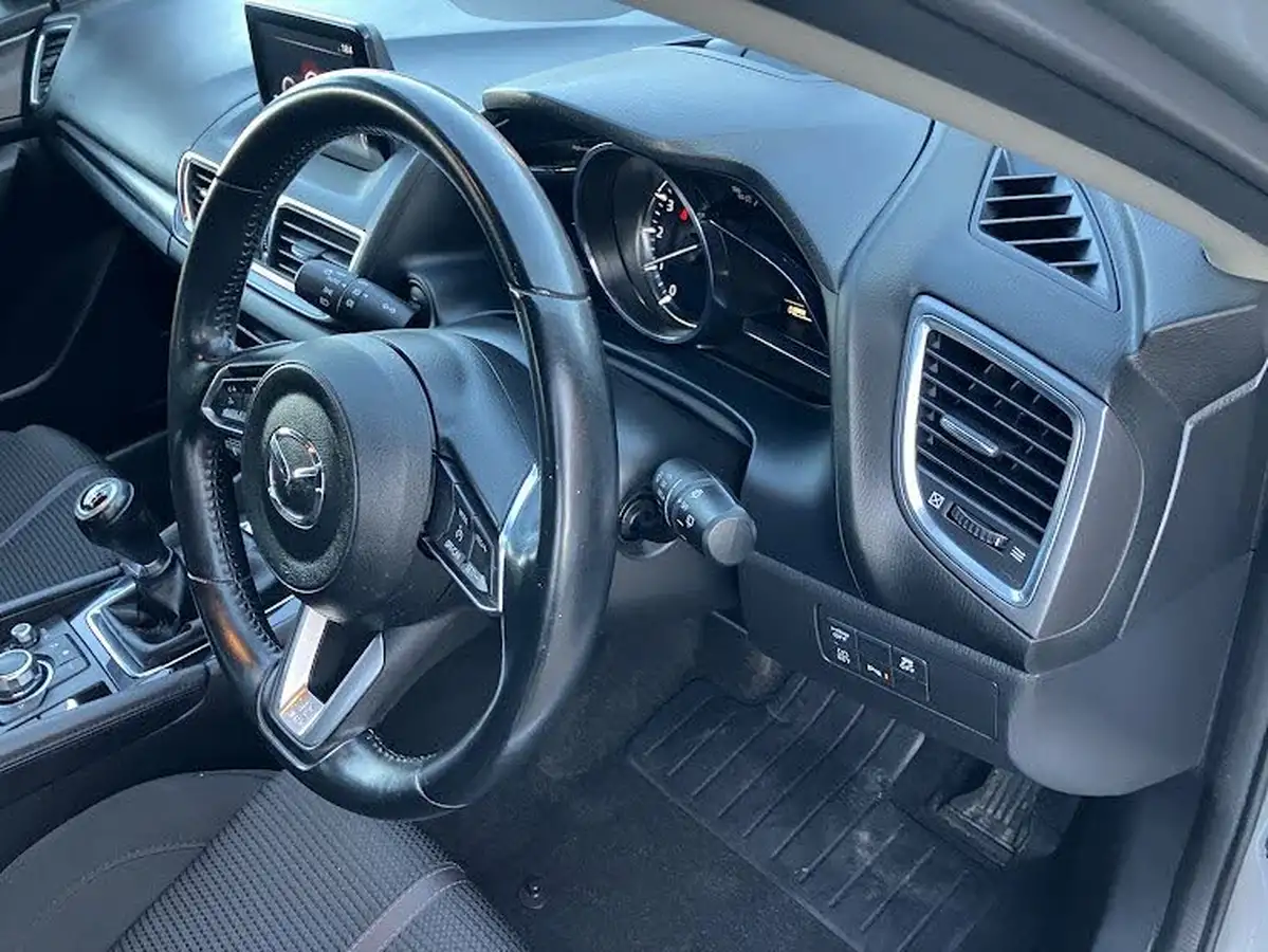 2018-mazda-mazda3-20-sport-nav-120ps-hatchback-5d-big-14