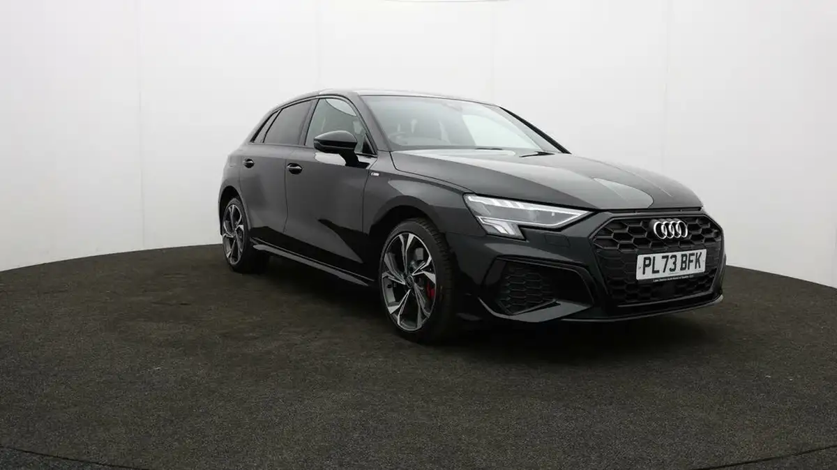 2023-audi-a3-14-45-tfsi-e-s-line-competition-big-36