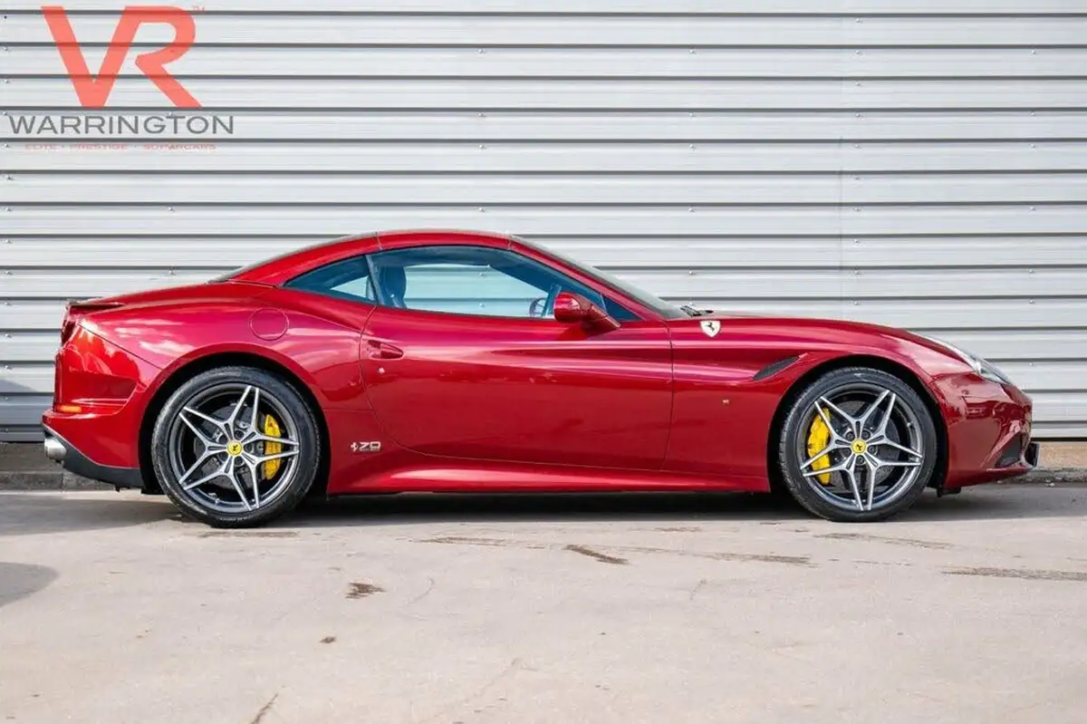 2014-ferrari-california-39-t-big-21