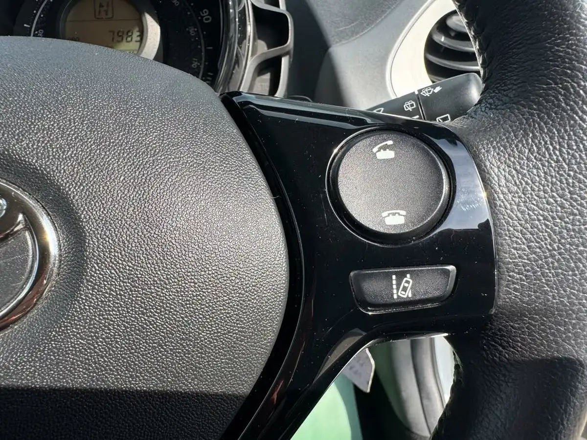 2021-toyota-aygo-10-vvt-i-x-trend-tss-x-shift-big-16