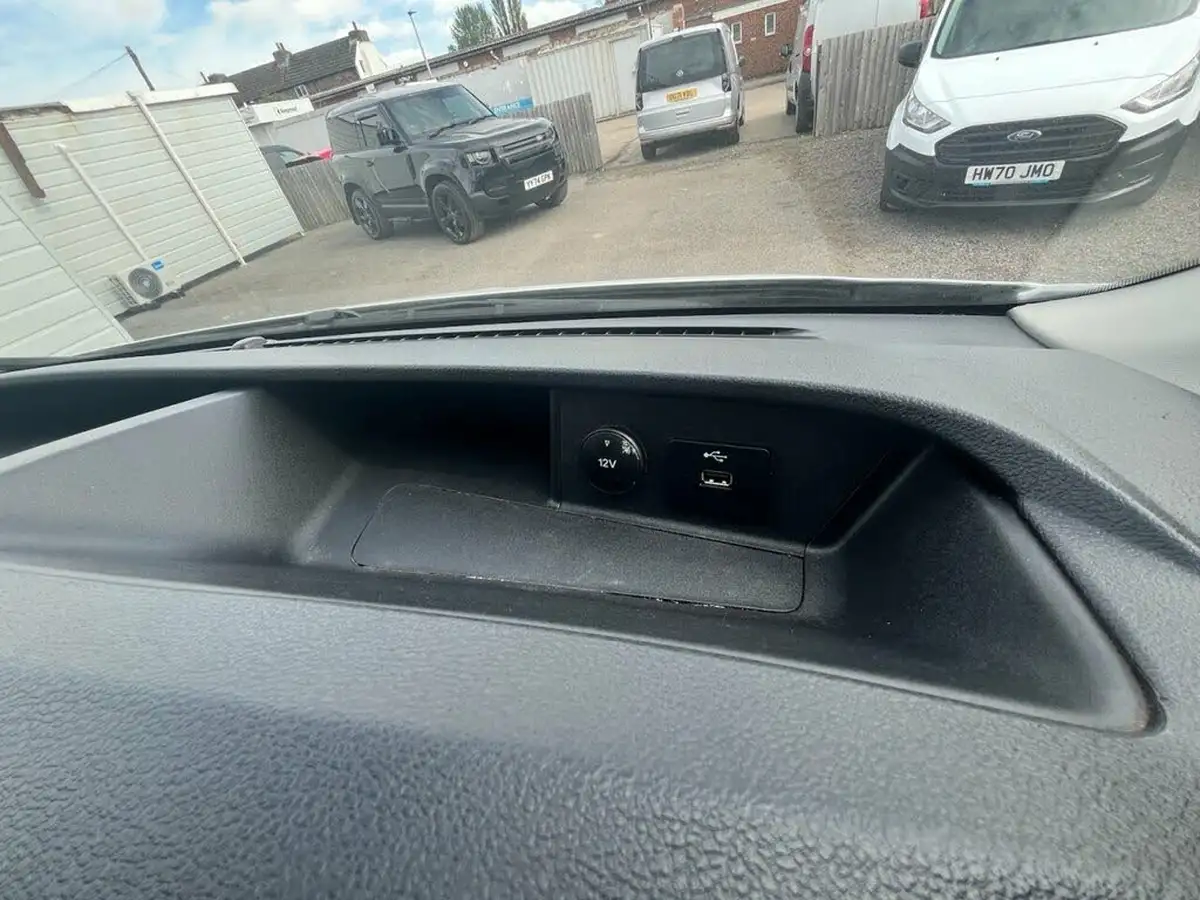 2020-ford-transit-20tdci-350-l2h1-leader-130pseu6dt-fwd-cab-big-13
