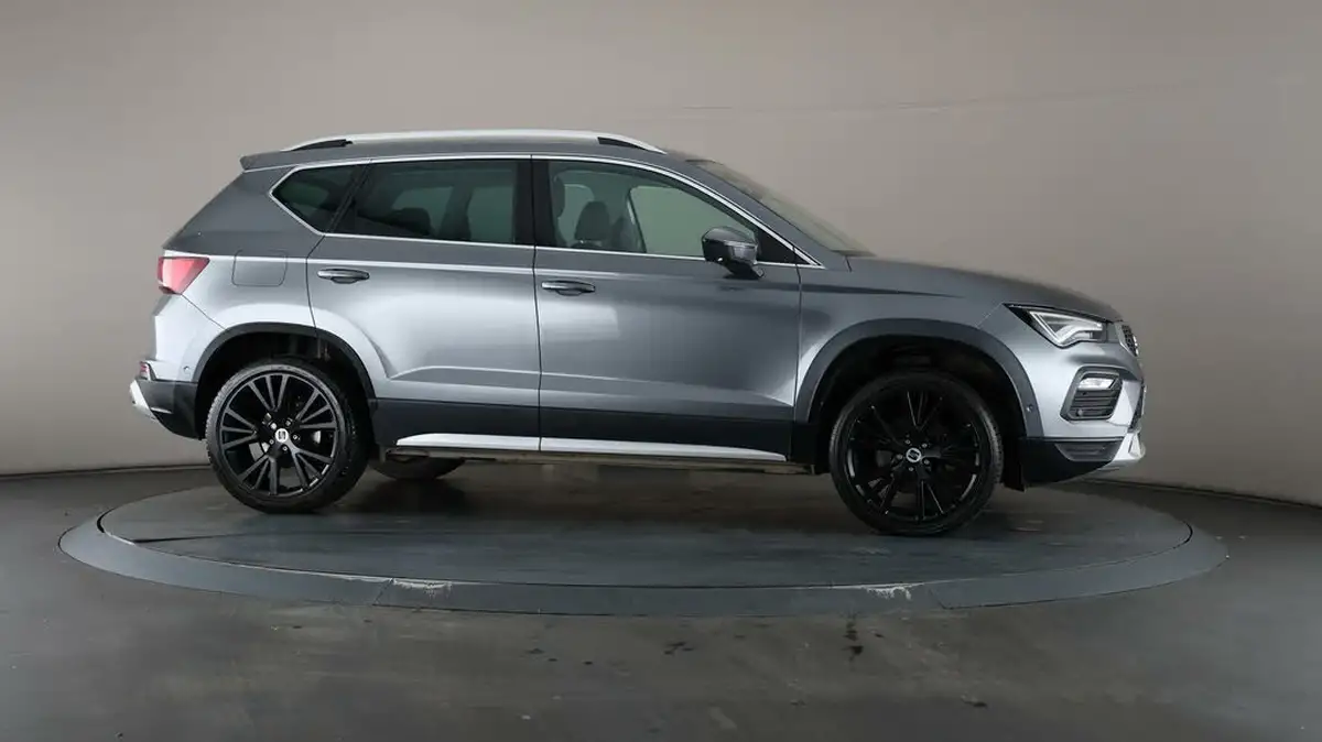 2022-seat-ateca-15-ecotsi-xperience-lux-dsg-big-51