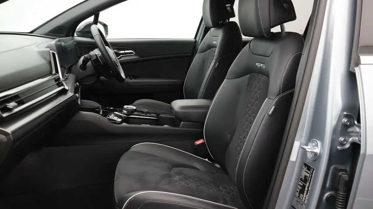 2024-kia-sportage-16-t-gdi-gt-line-226bhp-hev-auto-big-14