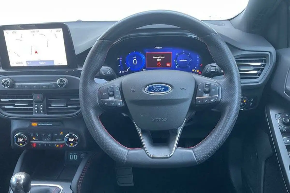 2022-ford-focus-big-11