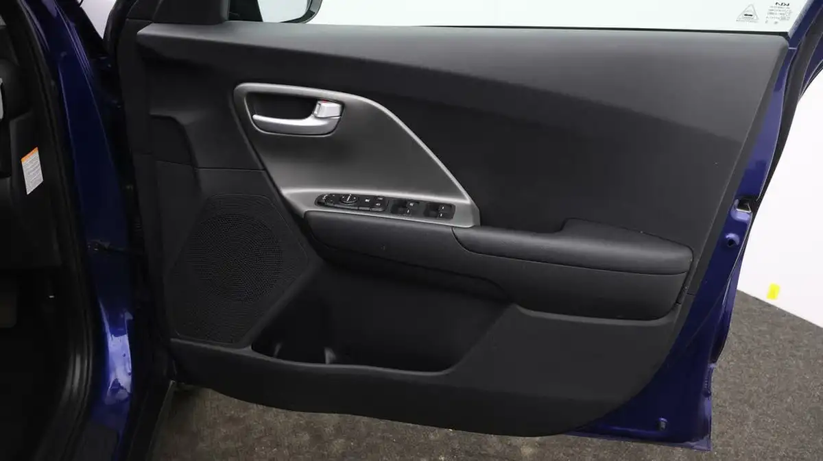 2022-kia-e-niro-ev-2-64-big-14