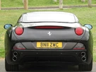 2010-ferrari-california-43-small-44