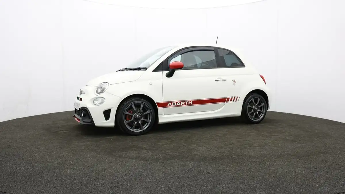 2017-abarth-595-14-tjet-big-55