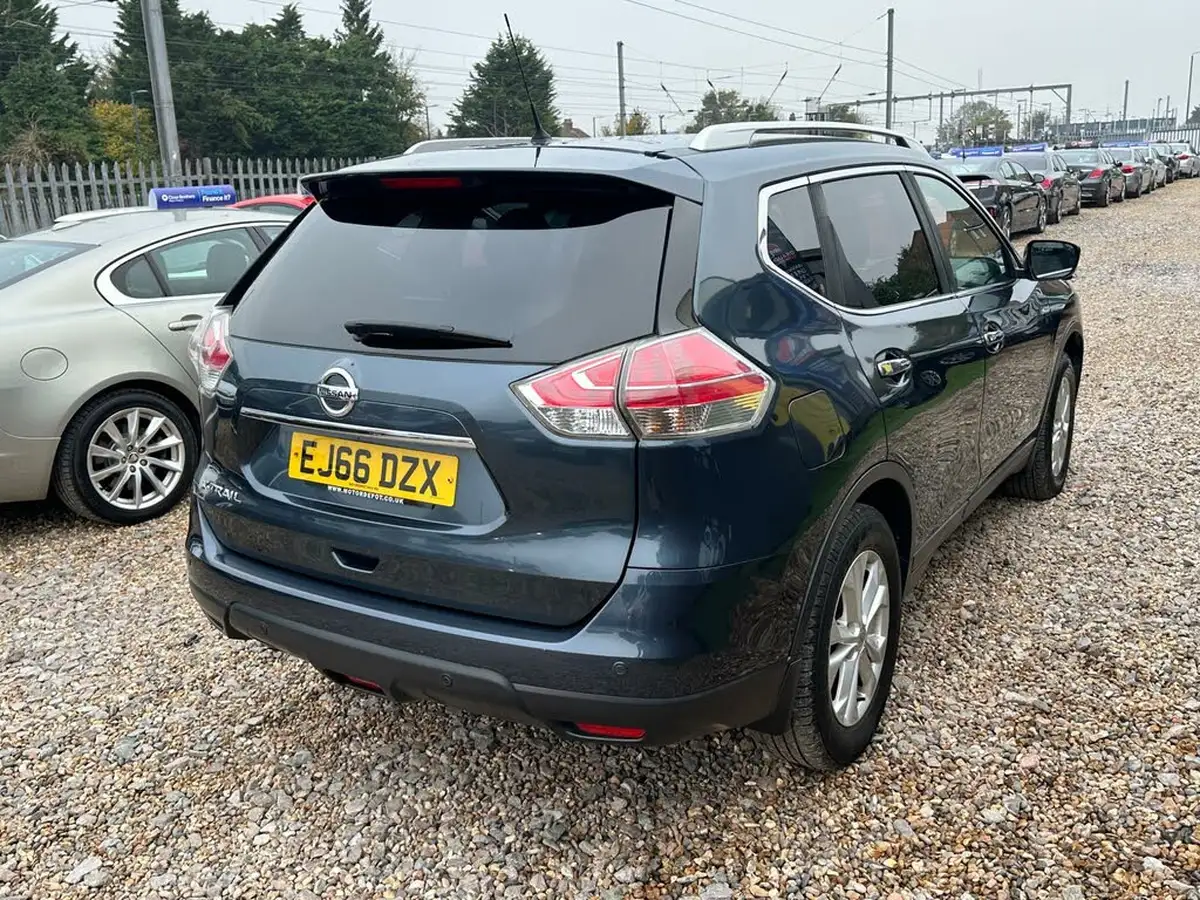 2016-nissan-x-trail-16dci-tekna-7-seat-big-15