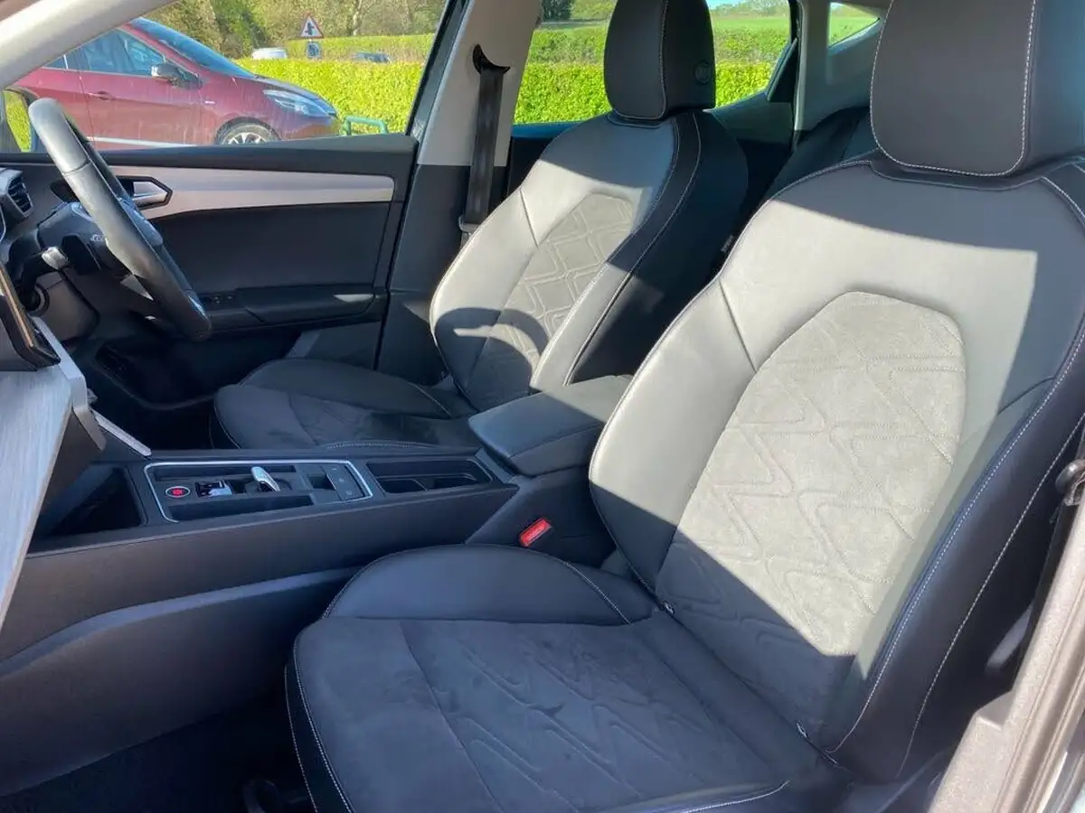 2021-seat-leon-14-e-hybrid-xcellence-hatchback-big-28