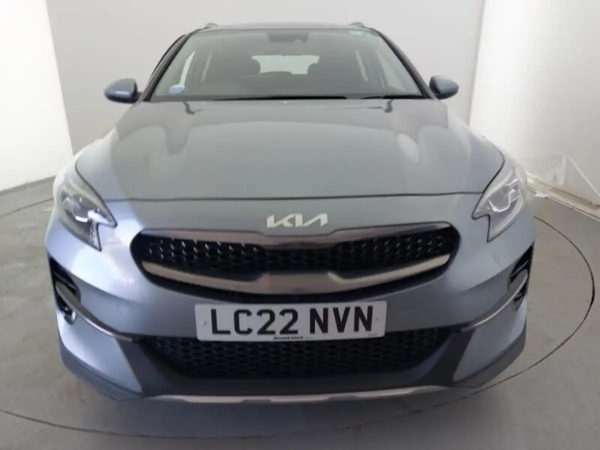 2022-kia-xceed-10-t-gdi-2-big-18