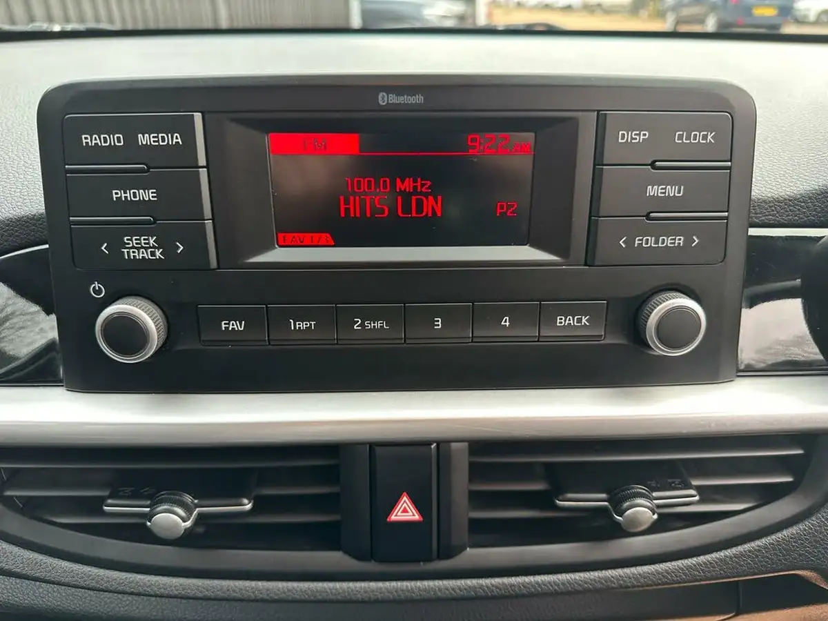 2022-kia-picanto-10-2-big-18