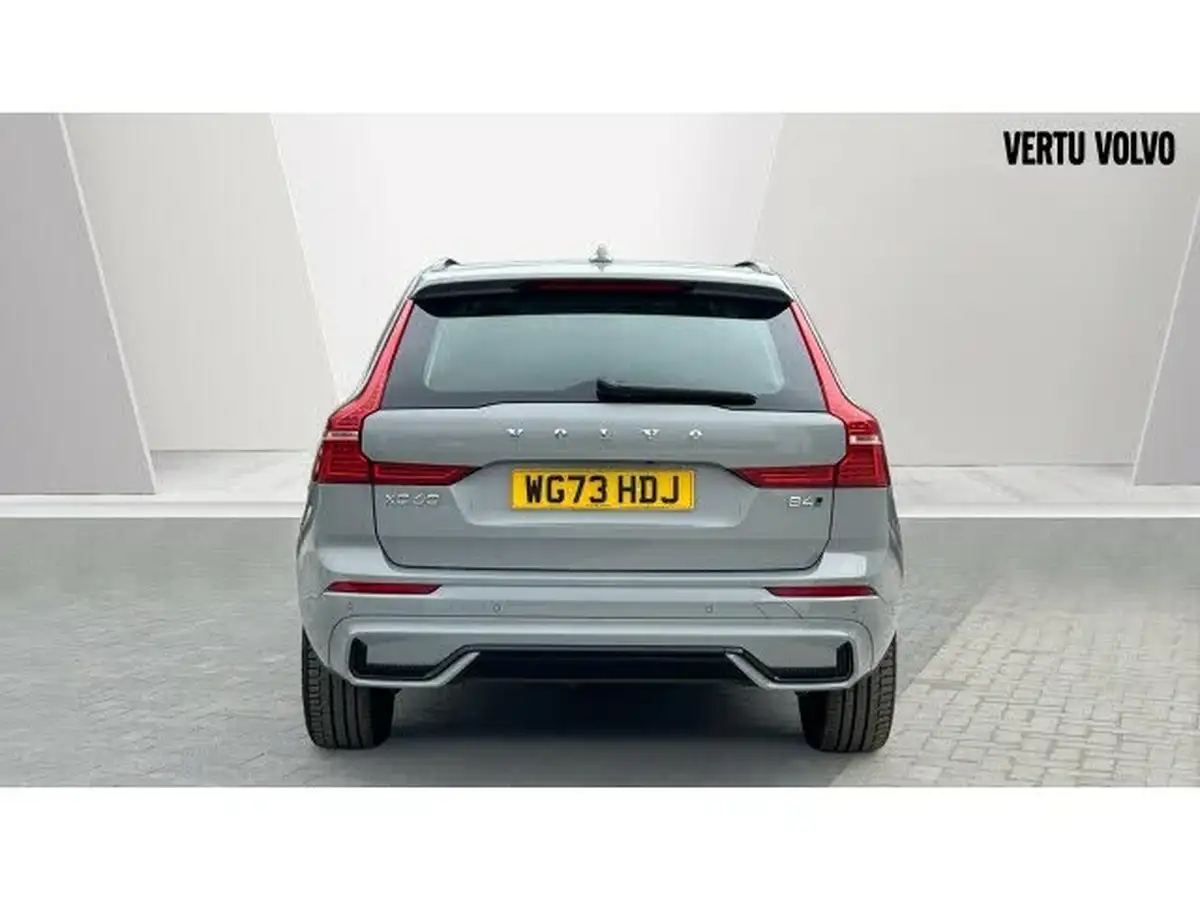 2023-volvo-xc60-20td-b4-plus-big-12