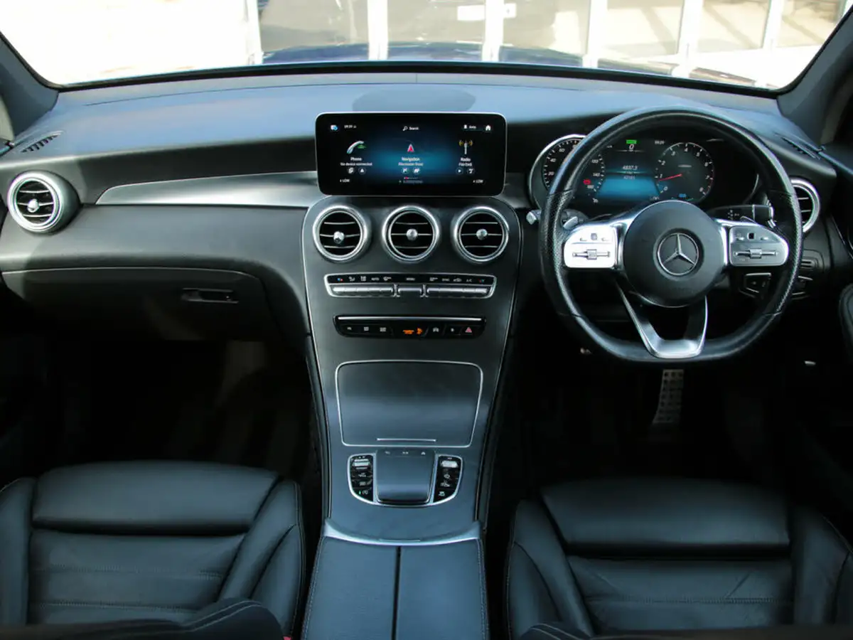 2020-mercedes-benz-glc-class-20-glc300-amg-line-premium-station-wagon-5d-big-11
