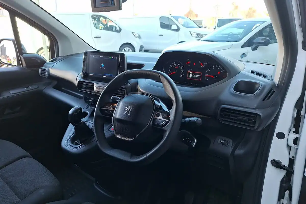 2021-peugeot-partner-15-bluehdi-1000-asphalt-100ps-eu6dt-big-31