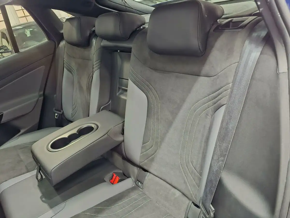 2023-volkswagen-id5-e-tech-204ps-performance-big-21