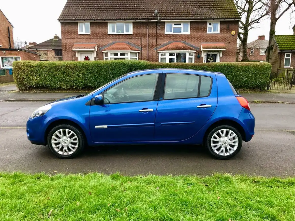 2009-renault-clio-12-dynamique-16v-100-hatchback-5d-big-6