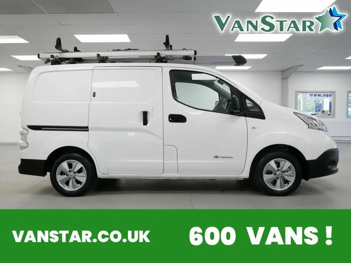 2021-nissan-env200-e-tekna-rapid-panel-van-big-0