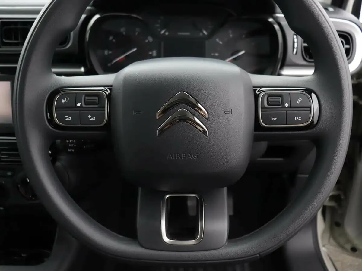 2022-citroen-c3-12-puretech-you-big-22