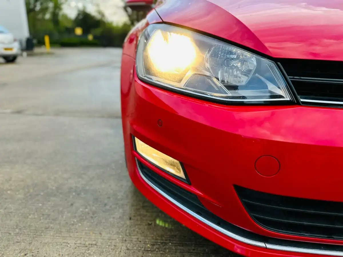 2015-volkswagen-golf-20tdi-gt-hatchback-5d-big-61