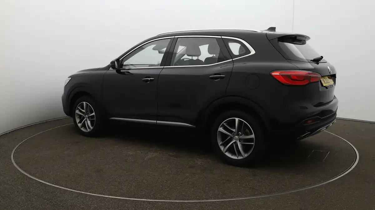 2022-mg-hs-15t-gdi-excite-162ps-big-26