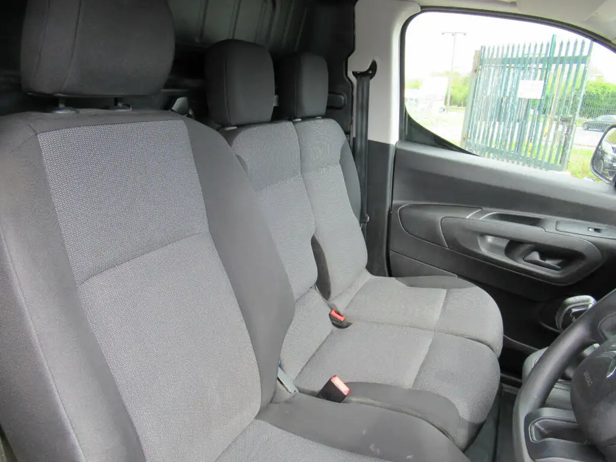2020-citroen-berlingo-15bluehdi-650-enterprise-ss-big-14